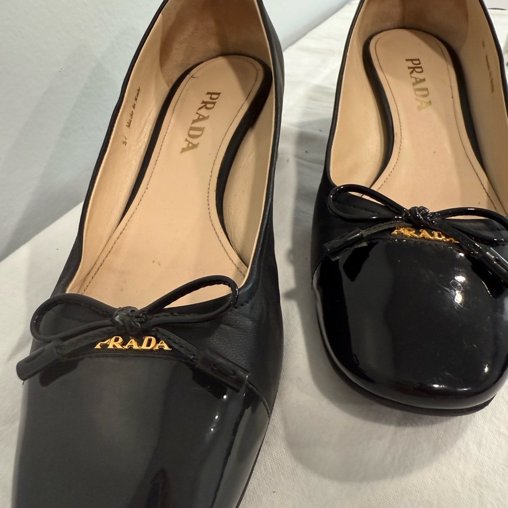 Prada Black Leather Flats with Bow Detail - Picture 5 of 7